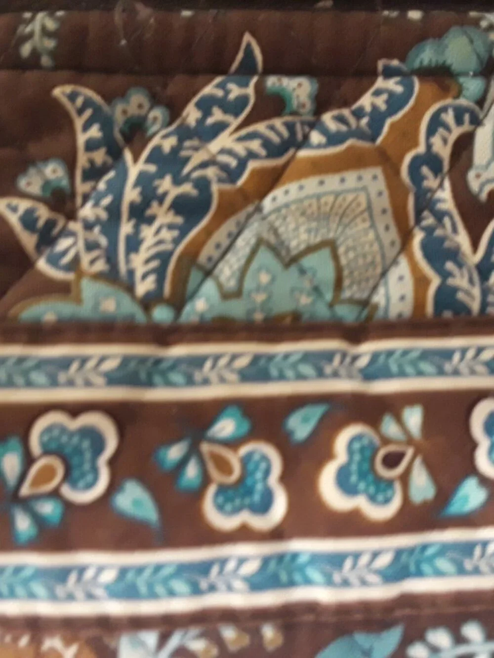 2-Pc Bundle: Vera Bradley Java Blue Coin Purse & Jaguar Army Green Cosmetic Bag